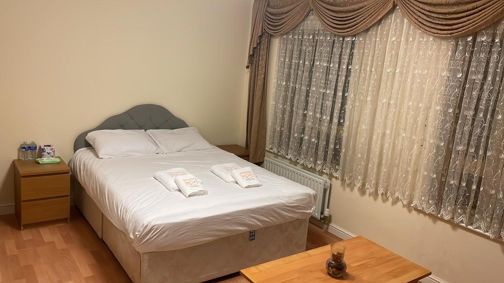 Napcastle Caledonian Park Hotel London Ngoại thất bức ảnh